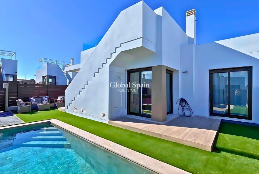 Wederverkoop - HUIS -
ORIHUELA - Vistabella Golf