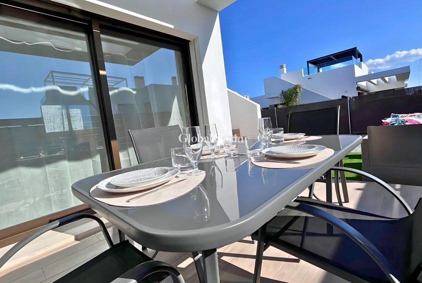 Wederverkoop - HUIS -
ORIHUELA - Vistabella Golf
