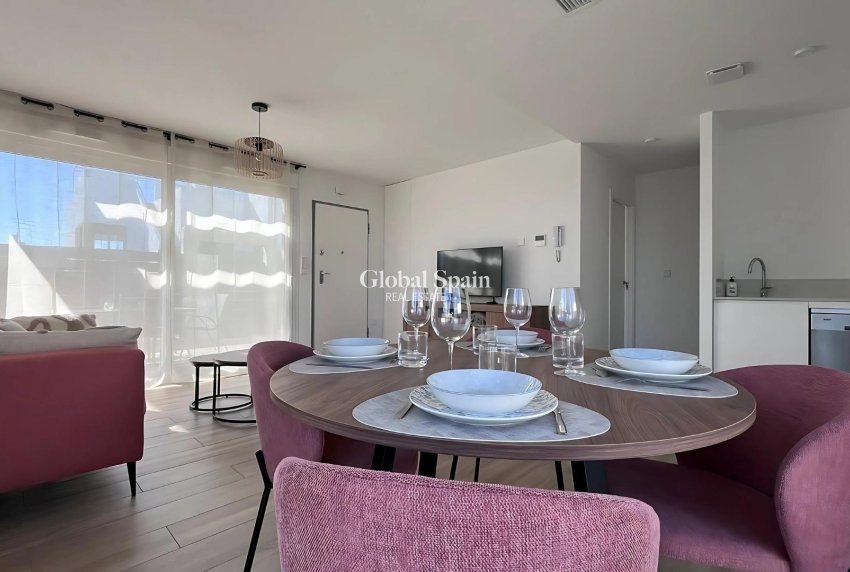 Wederverkoop - HUIS -
ORIHUELA - Vistabella Golf