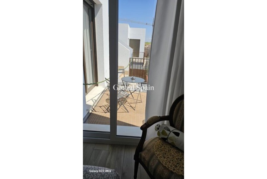 Wederverkoop - Huis -
ORIHUELA - Vistabella Golf