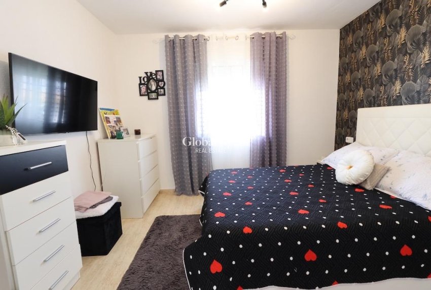 Wederverkoop - HUIS -
PILAR DE LA HORADADA - Costa Blanca