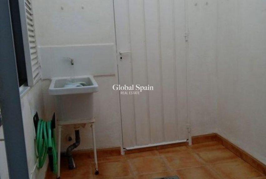 Wederverkoop - HUIS -
PILAR DE LA HORADADA - Costa Blanca