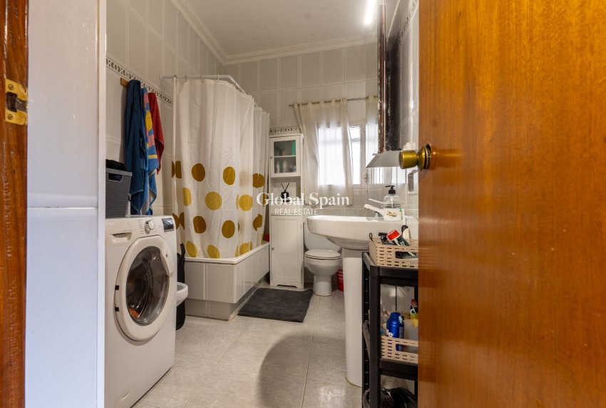 Wederverkoop - HUIS -
PILAR DE LA HORADADA - Pinar de Campoverde