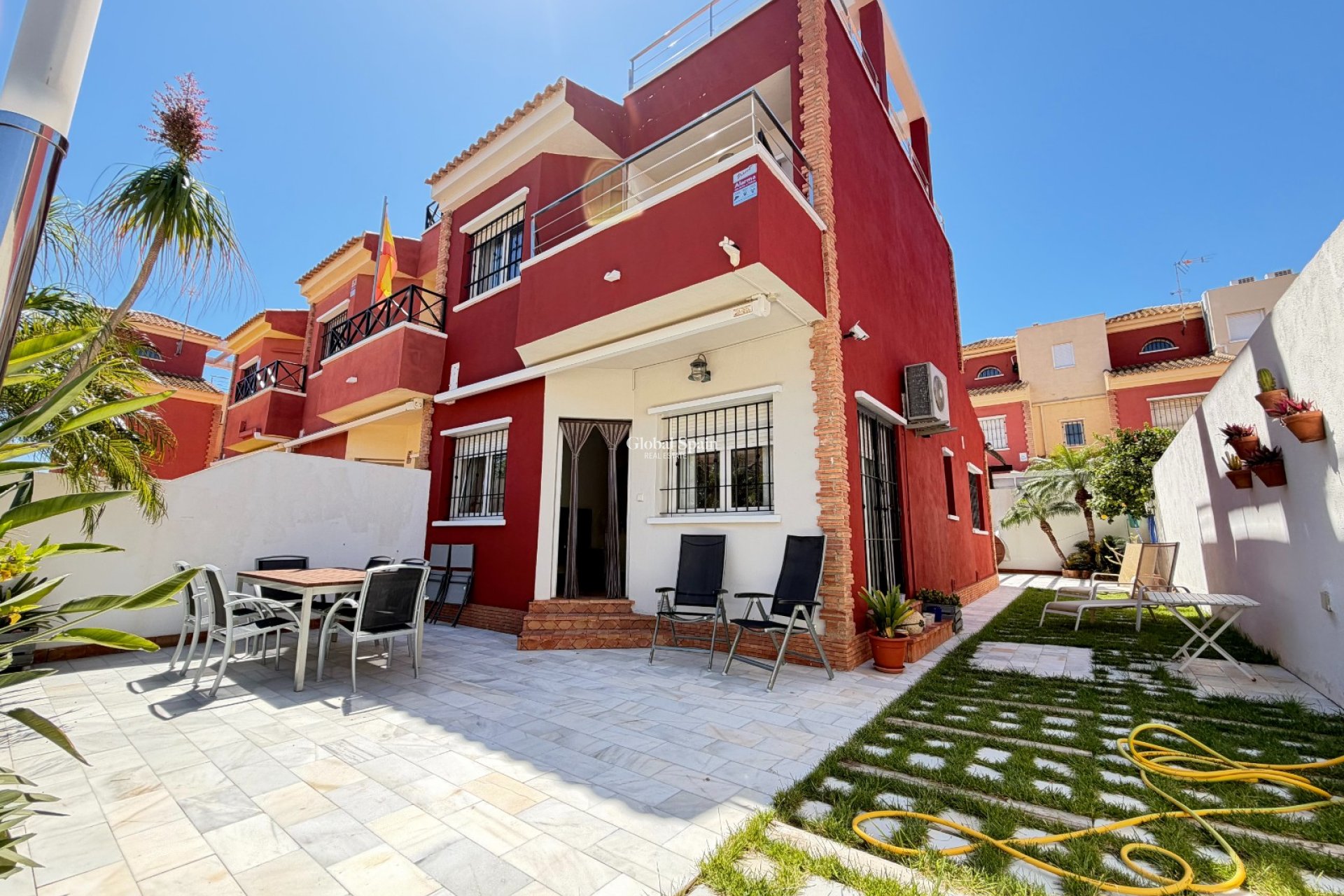 Wederverkoop - HUIS -
PILAR DE LA HORADADA - Playa de las Higuericas
