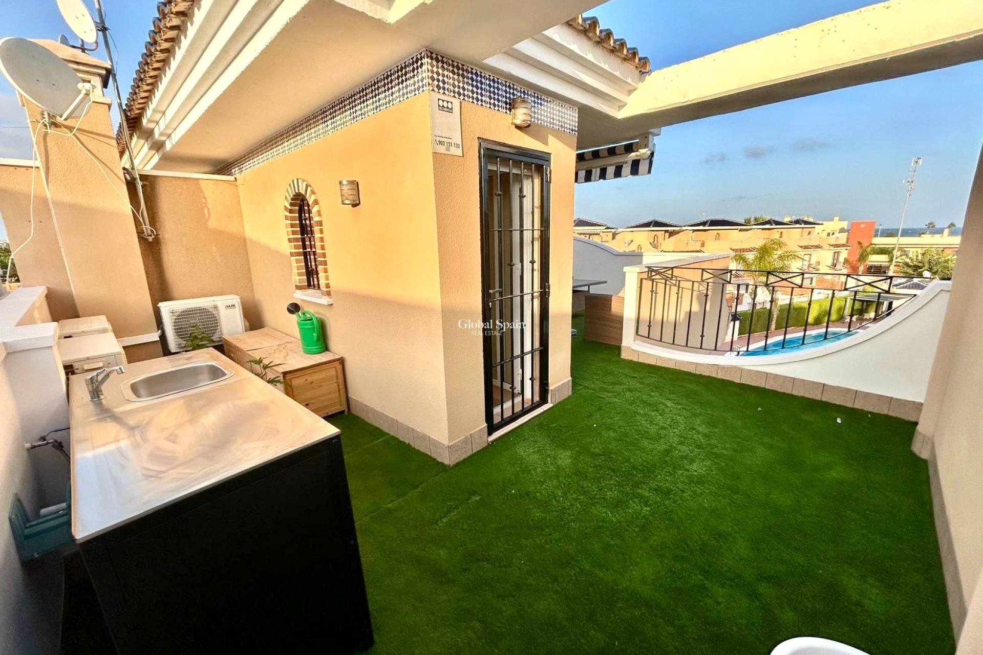Wederverkoop - HUIS -
PILAR DE LA HORADADA - Playa de las Higuericas