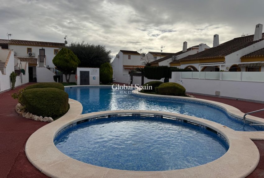 Wederverkoop - HUIS -
PILAR DE LA HORADADA - Torre de la Horadada