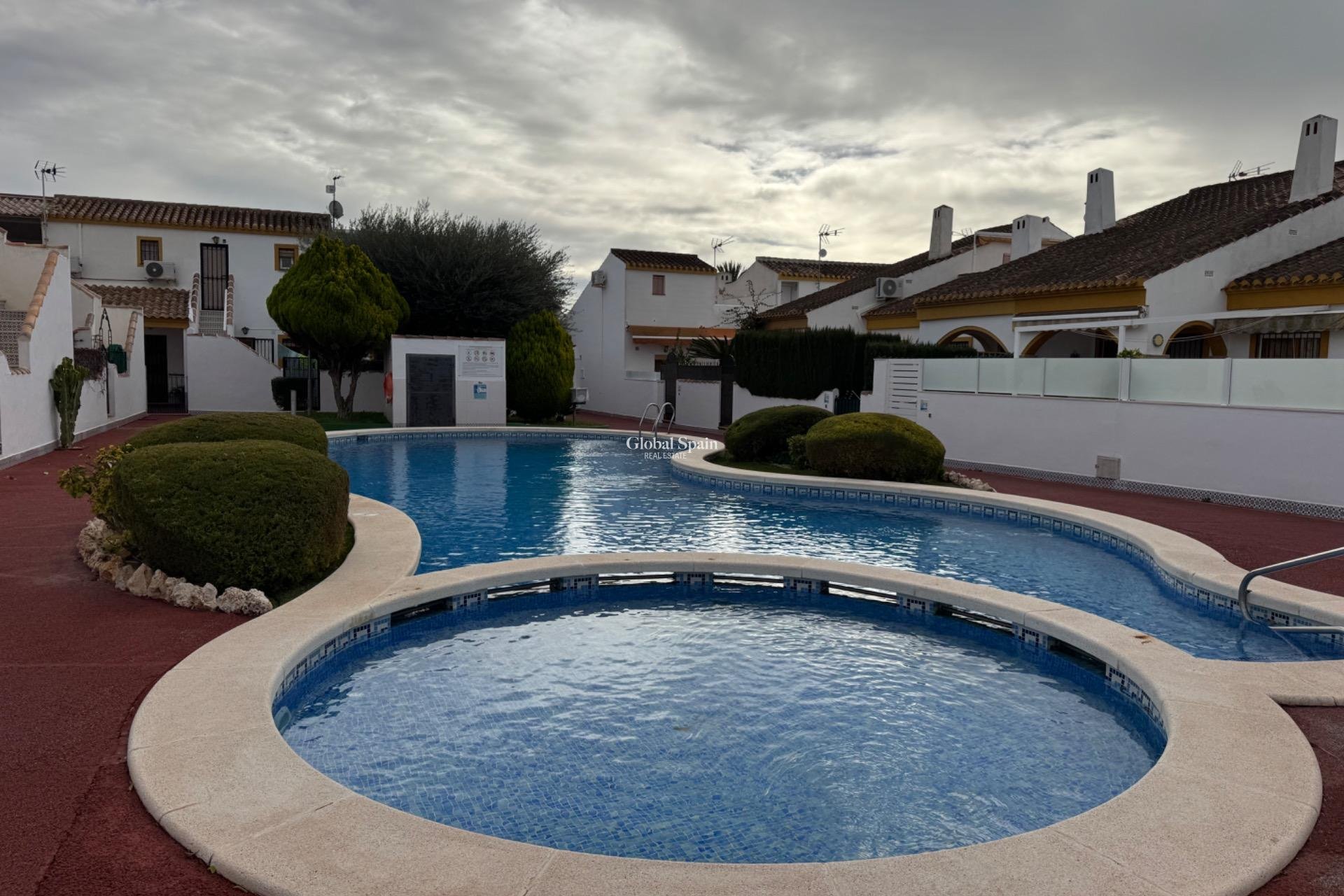 Wederverkoop - HUIS -
PILAR DE LA HORADADA - Torre de la Horadada