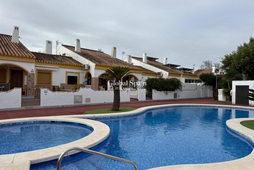 Wederverkoop - HUIS -
PILAR DE LA HORADADA - Torre de la Horadada