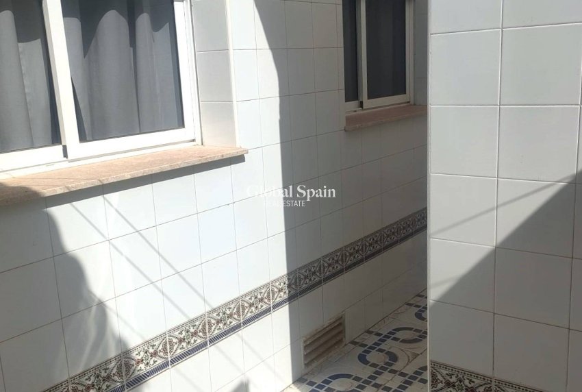 Wederverkoop - HUIS -
PILAR DE LA HORADADA - Torre de la Horadada
