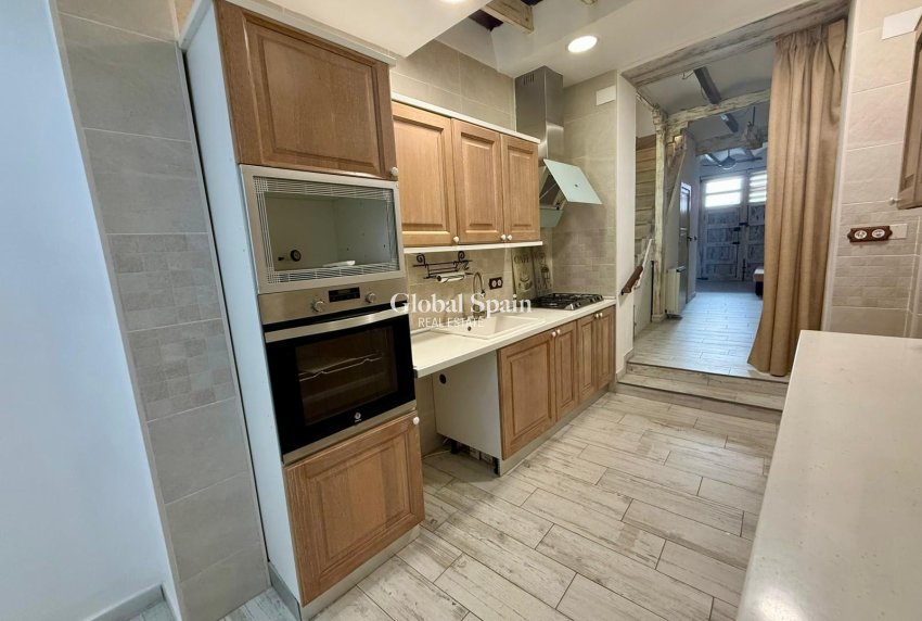 Wederverkoop - Huis -
Piles - Pueblo