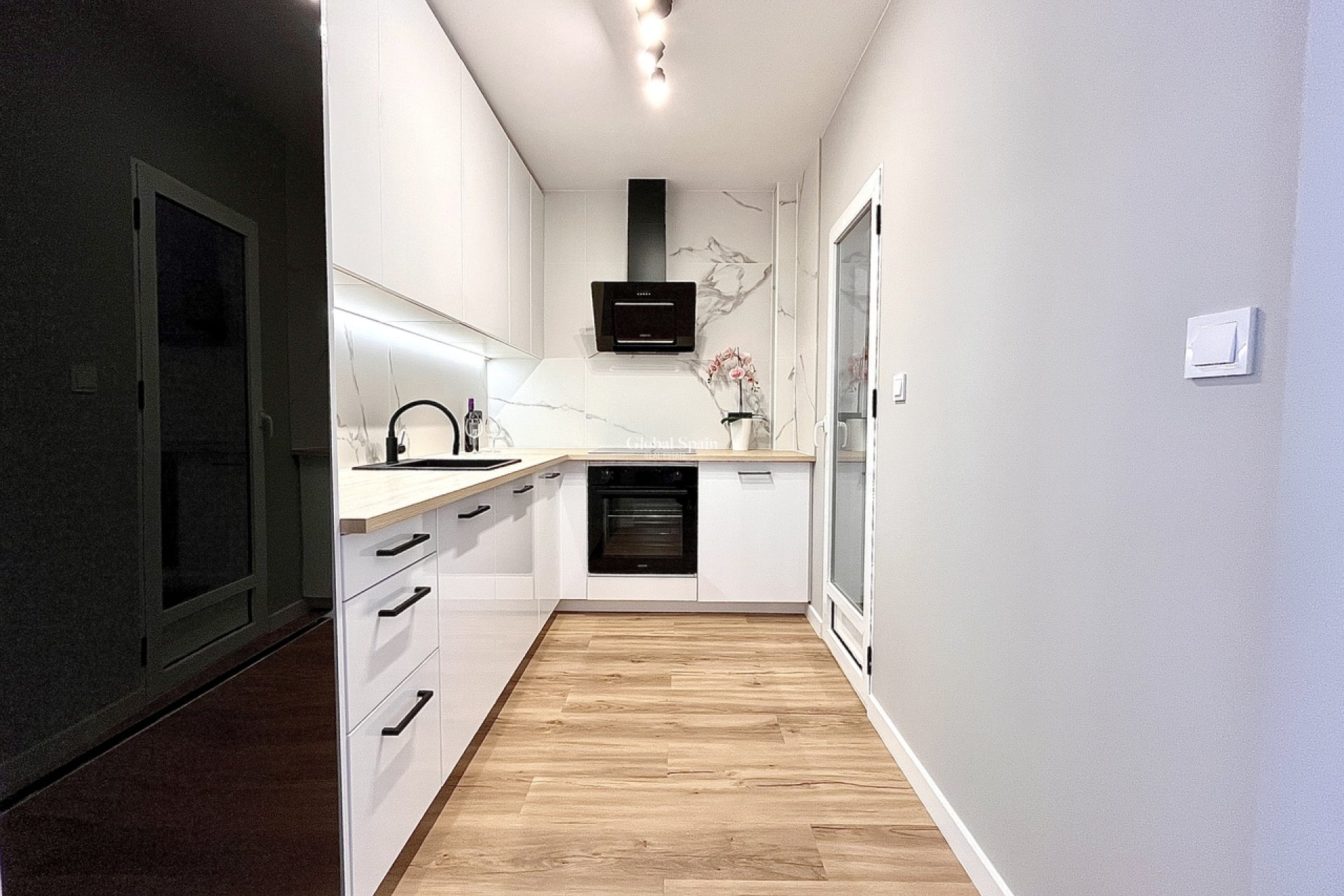 Wederverkoop - HUIS -
PLAYA FLAMENCA - Costa Blanca