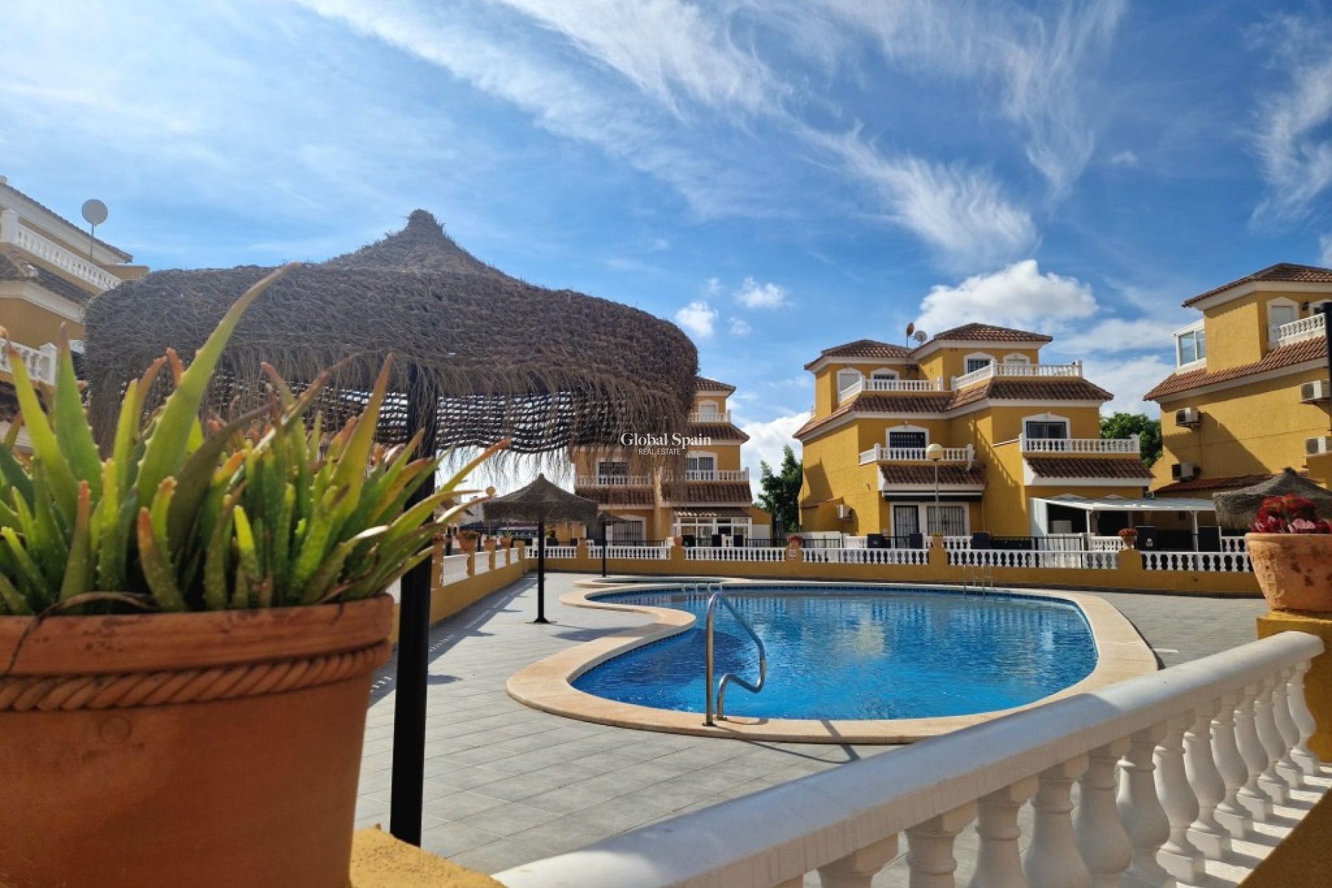 Wederverkoop - HUIS -
PLAYA FLAMENCA - Costa Blanca