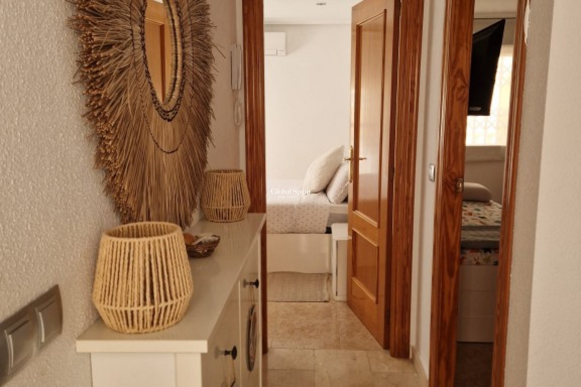 Wederverkoop - HUIS -
PLAYA FLAMENCA - Costa Blanca