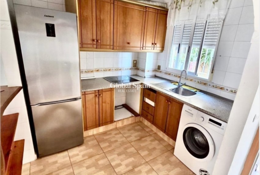 Wederverkoop - HUIS -
PLAYA FLAMENCA - Costa Blanca