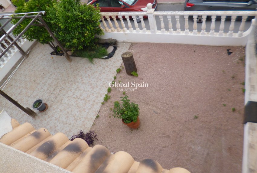 Wederverkoop - HUIS -
PLAYA FLAMENCA - Costa Blanca