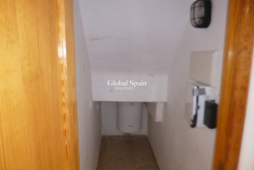 Wederverkoop - HUIS -
PLAYA FLAMENCA - Costa Blanca