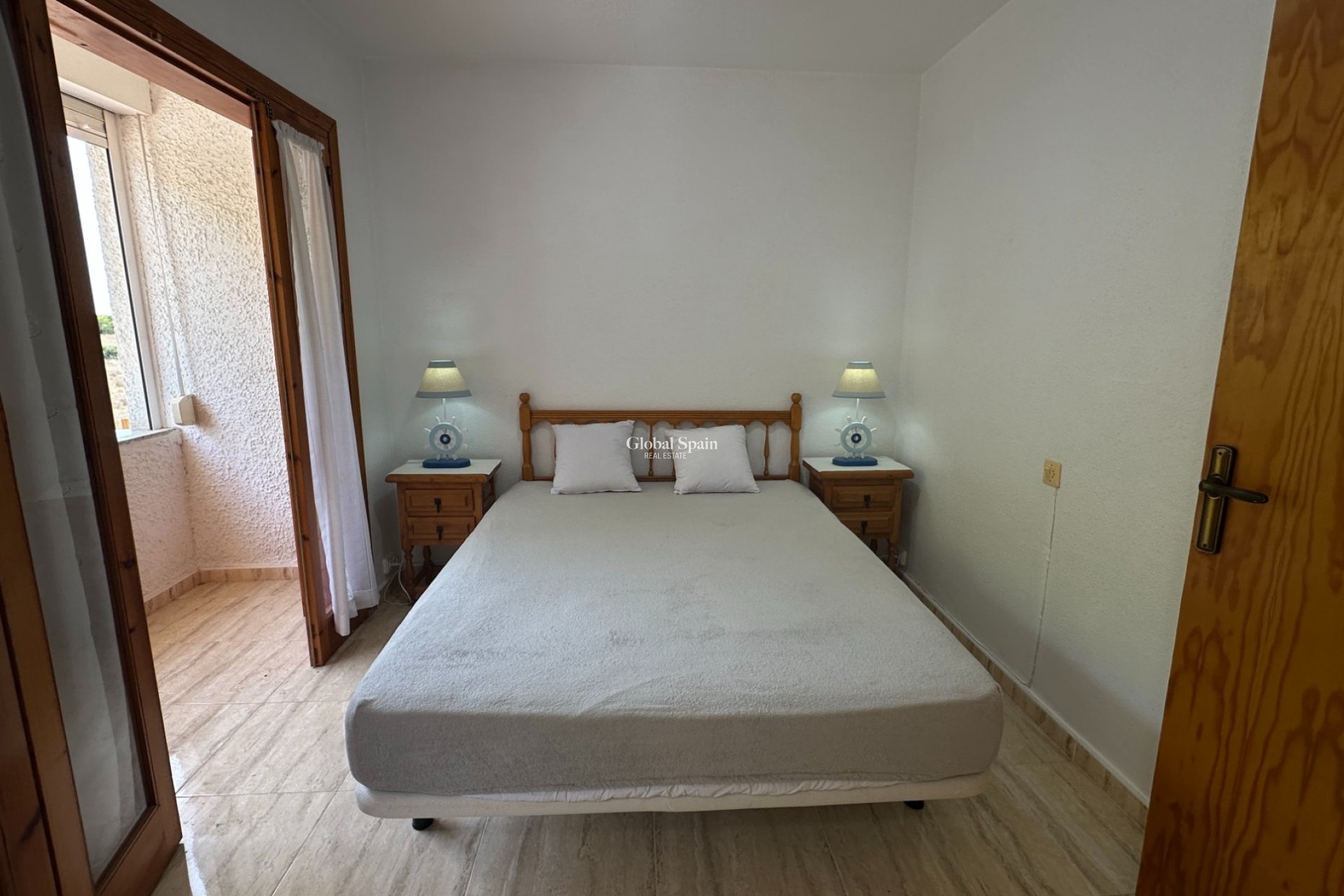 Wederverkoop - HUIS -
PLAYA FLAMENCA - Costa Blanca