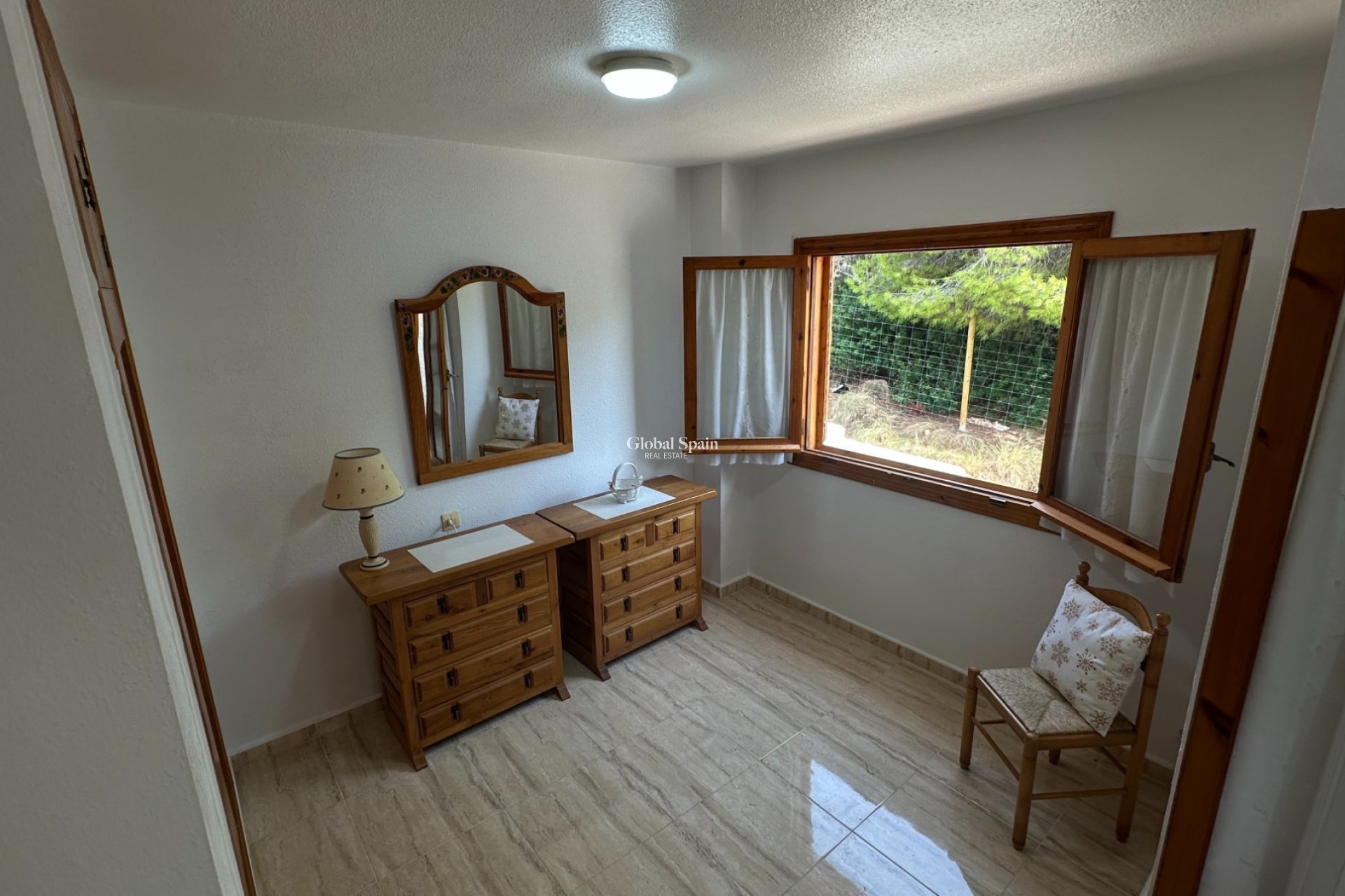 Wederverkoop - HUIS -
PLAYA FLAMENCA - Costa Blanca
