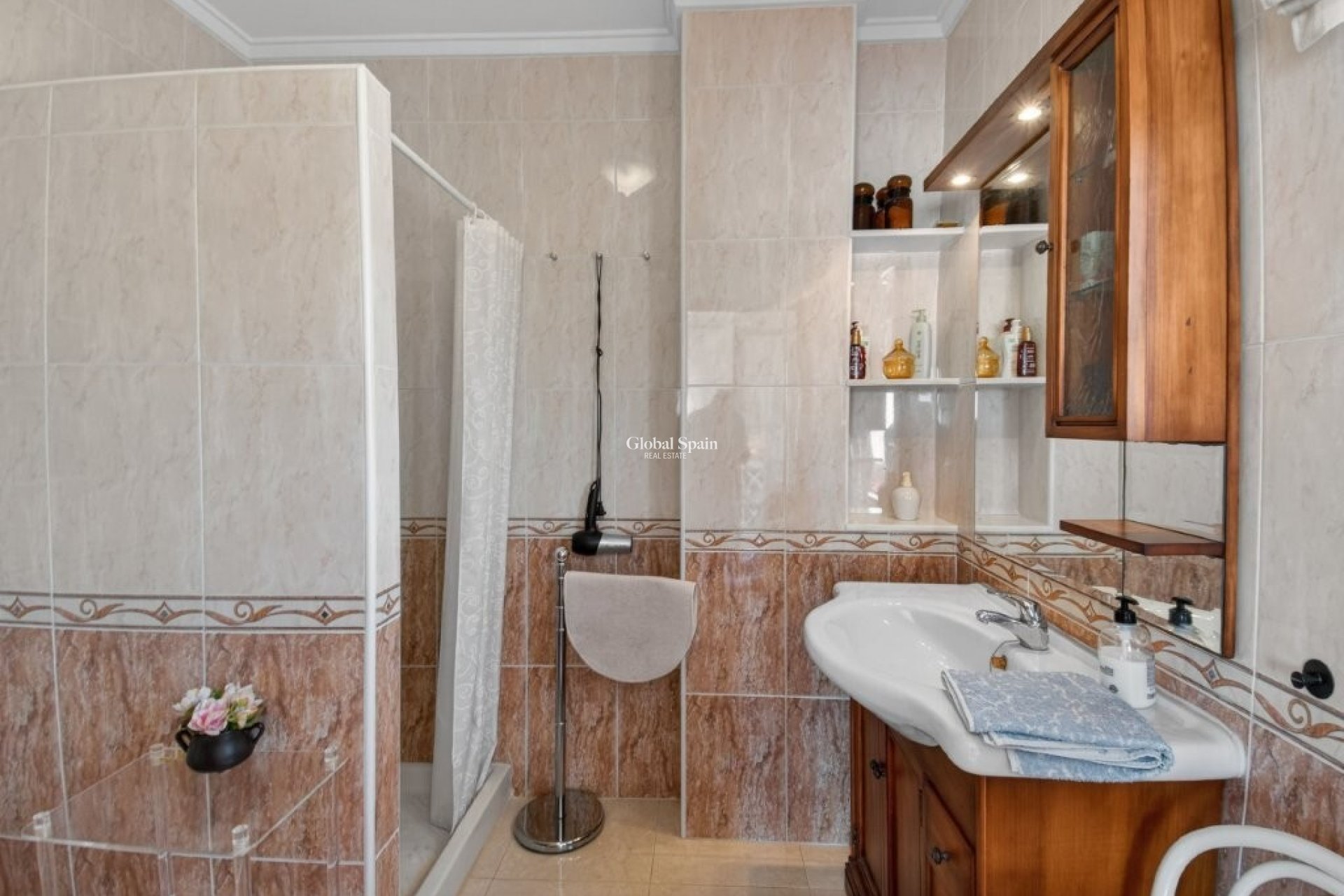 Wederverkoop - HUIS -
PLAYA FLAMENCA - Serena III