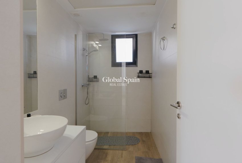 Wederverkoop - HUIS -
POLOP - Costa Blanca