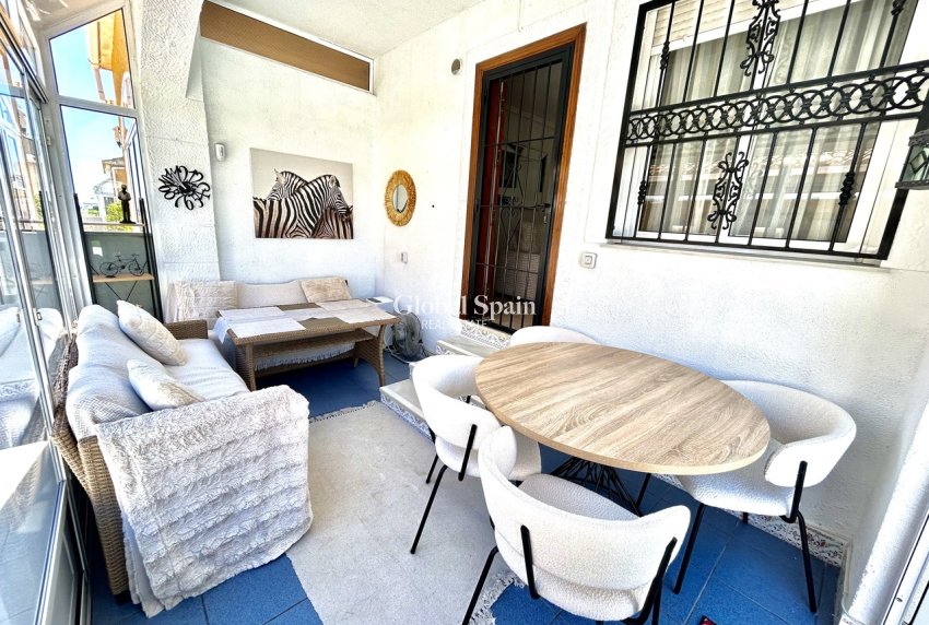 Wederverkoop - HUIS -
PUNTA PRIMA - Costa Blanca