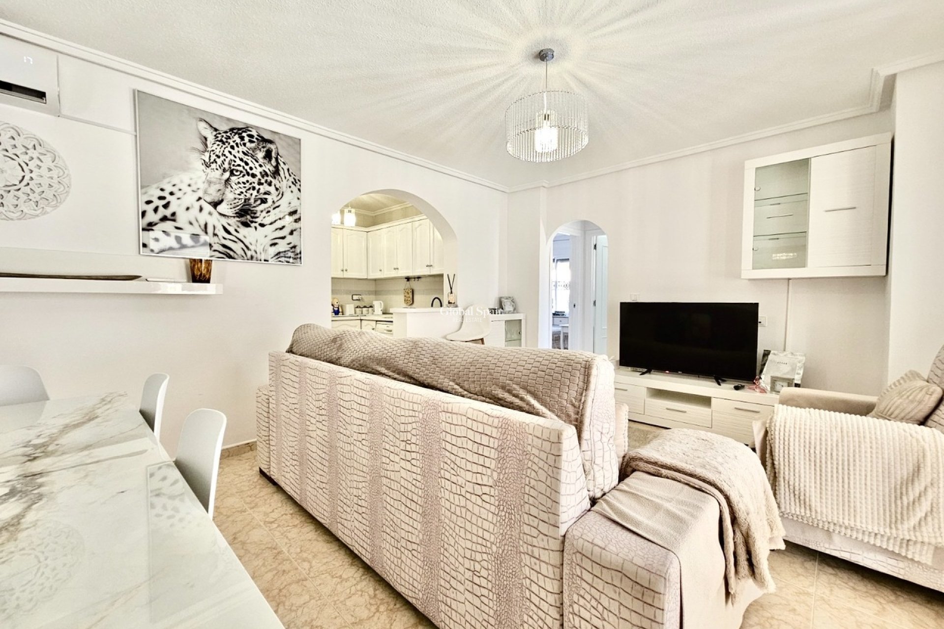 Wederverkoop - HUIS -
PUNTA PRIMA - Costa Blanca