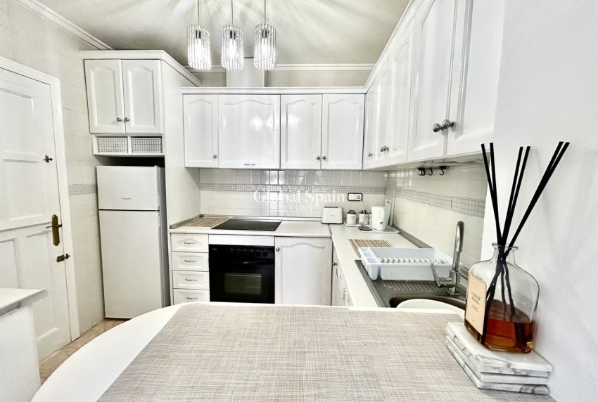 Wederverkoop - HUIS -
PUNTA PRIMA - Costa Blanca