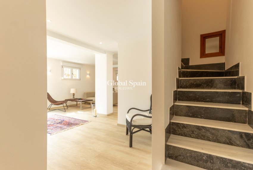 Wederverkoop - HUIS -
PUNTA PRIMA - Costa Blanca