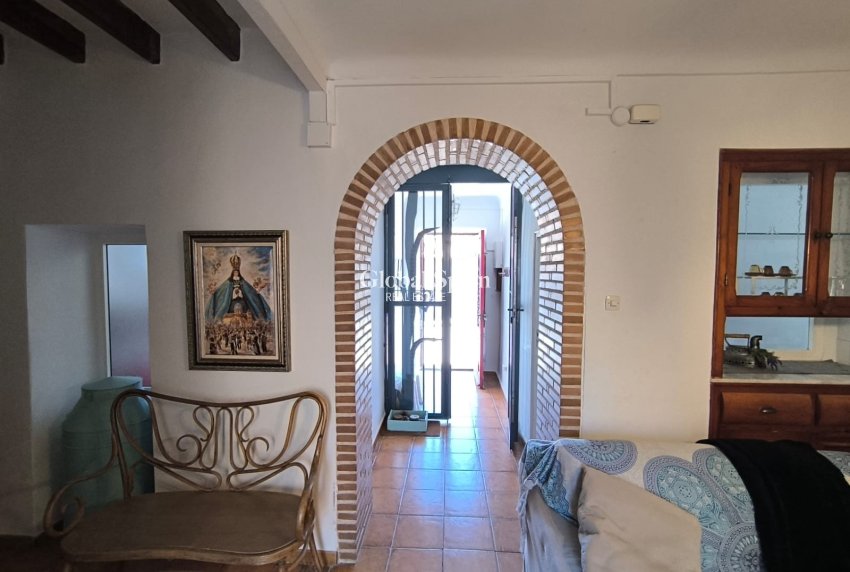 Wederverkoop - HUIS -
RASPAY - Inland