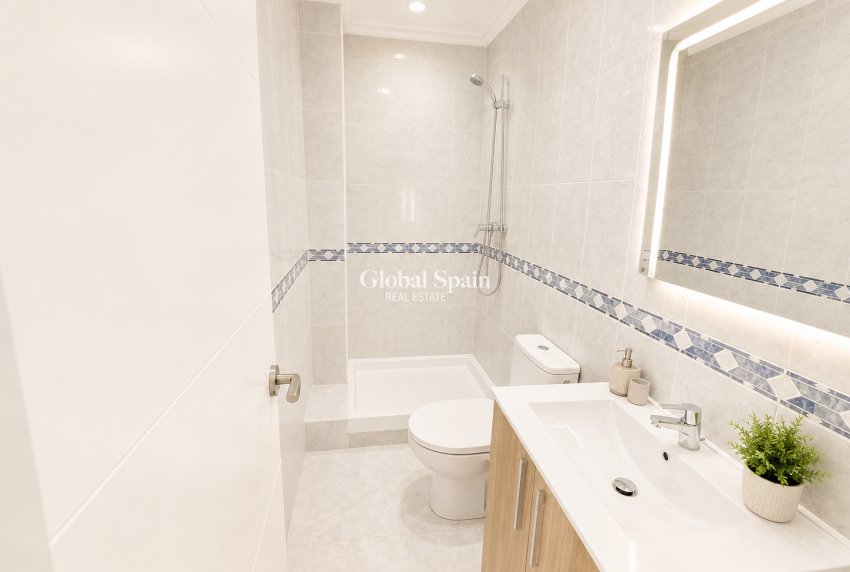 Wederverkoop - HUIS -
SAN FULGENCIO - Costa Blanca