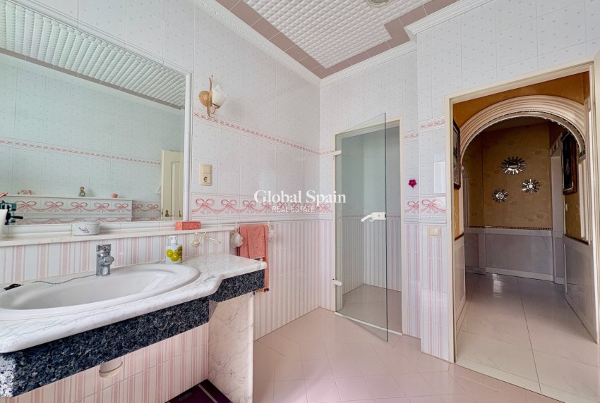 Wederverkoop - HUIS -
SAN FULGENCIO - Costa Blanca