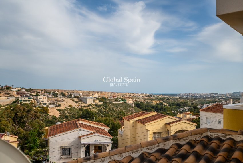 Wederverkoop - HUIS -
SAN FULGENCIO - urb.la marina