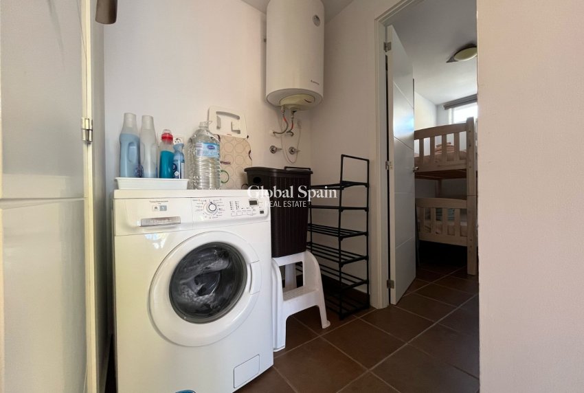 Wederverkoop - Huis -
SAN FULGENCIO - urb.la marina