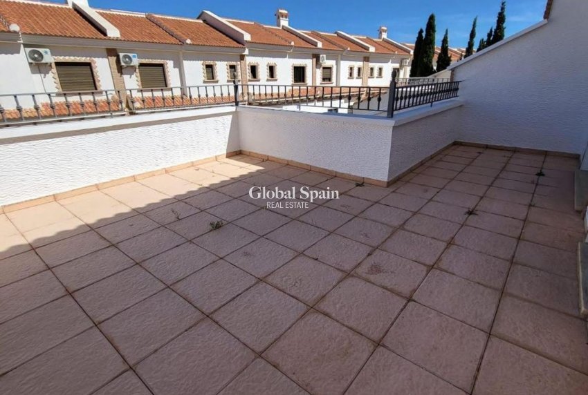 Wederverkoop - HUIS -
SAN MIGUEL DE SALINAS - Ciudad de las comunicaciones