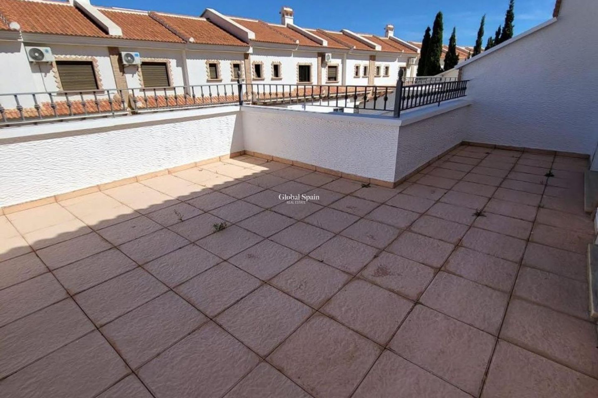 Wederverkoop - HUIS -
SAN MIGUEL DE SALINAS - Ciudad de las comunicaciones