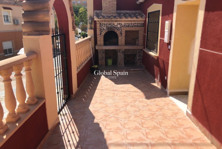 Wederverkoop - HUIS -
SAN MIGUEL DE SALINAS - Costa Blanca Sur