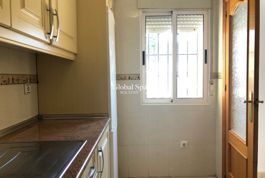 Wederverkoop - HUIS -
SAN MIGUEL DE SALINAS - Costa Blanca Sur