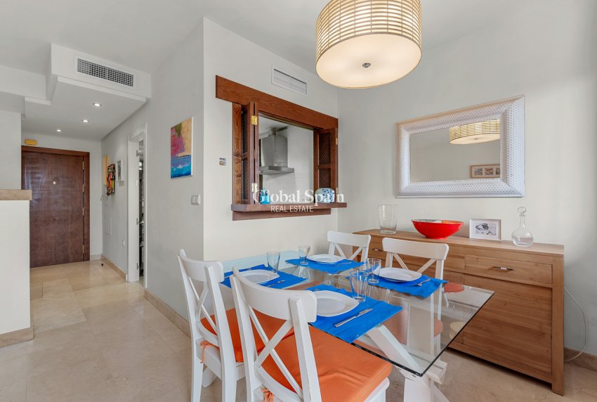Wederverkoop - HUIS -
SAN MIGUEL DE SALINAS - Costa Blanca
