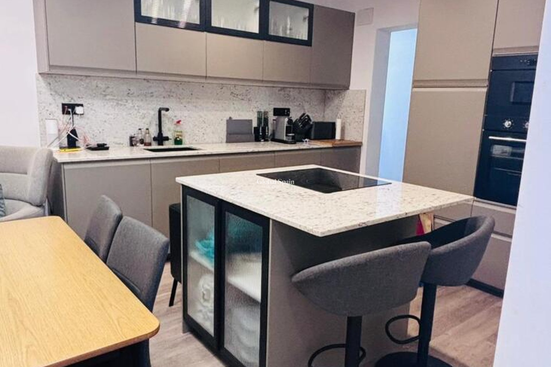 Wederverkoop - HUIS -
SAN MIGUEL DE SALINAS - Inland