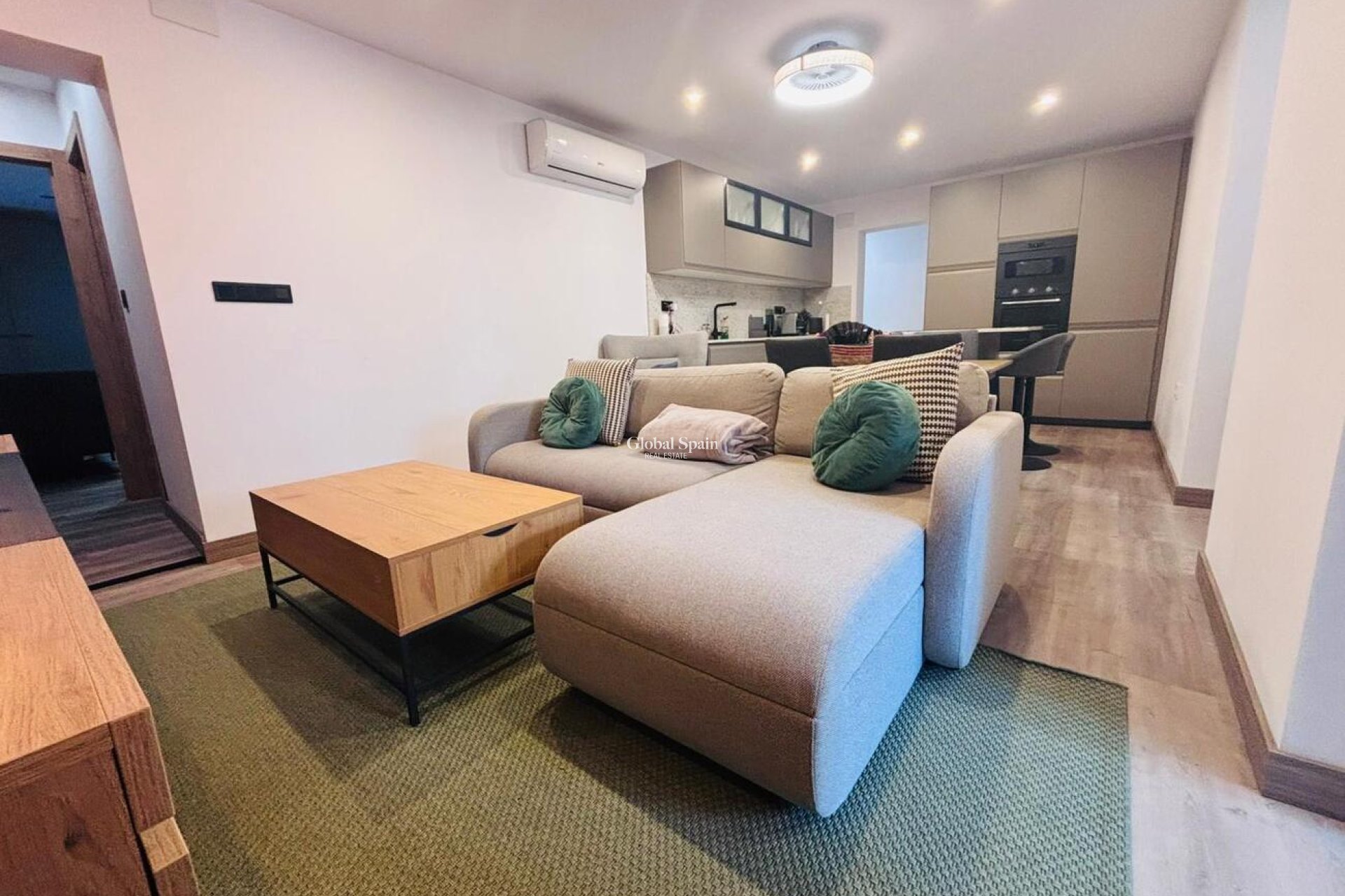 Wederverkoop - HUIS -
SAN MIGUEL DE SALINAS - Inland