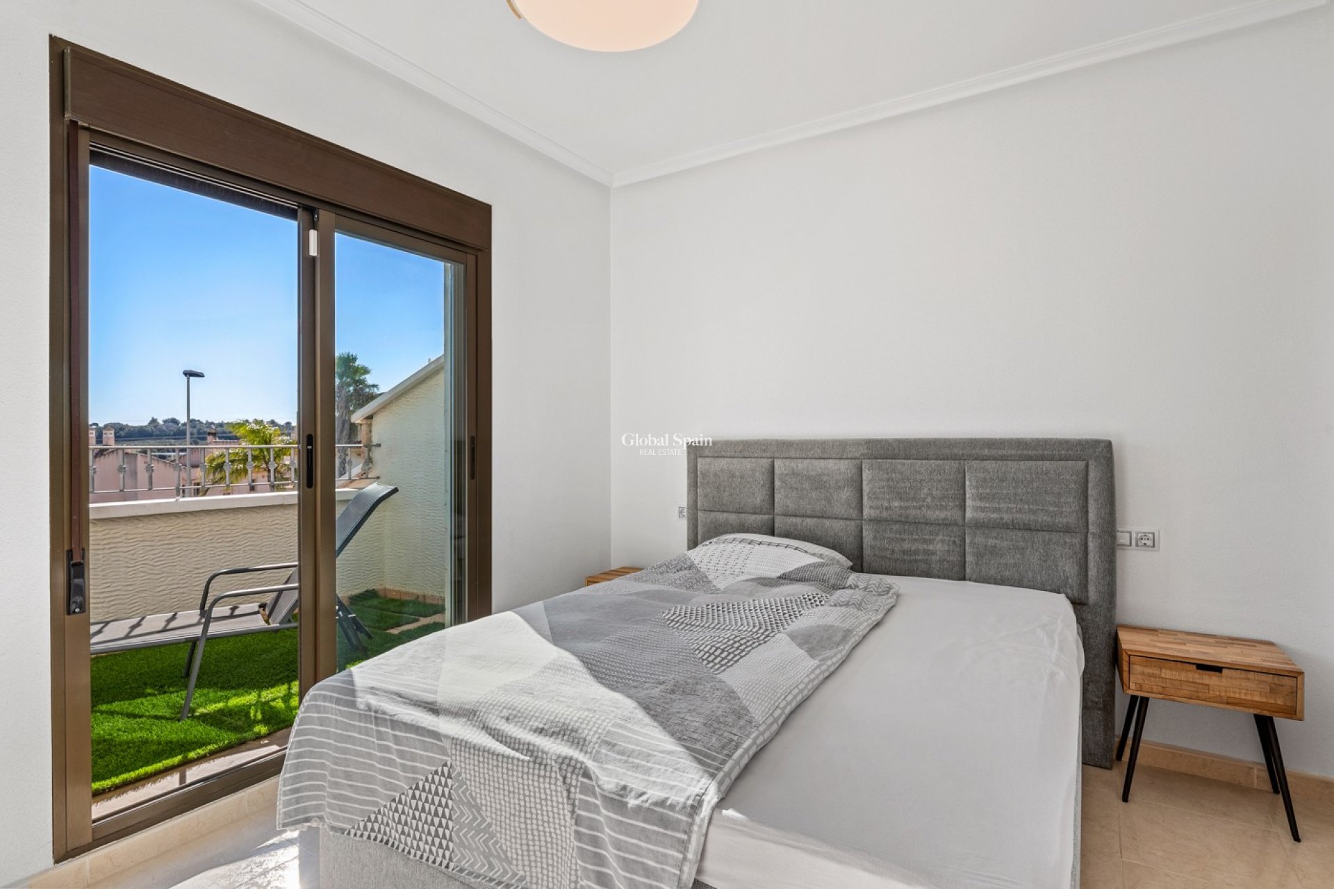 Wederverkoop - HUIS -
SAN MIGUEL DE SALINAS - Inland