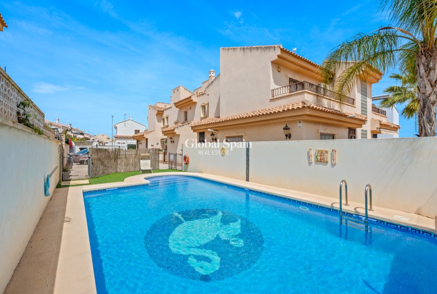Wederverkoop - HUIS -
SAN MIGUEL DE SALINAS - Inland