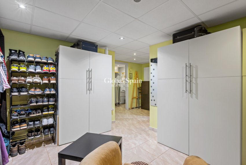 Wederverkoop - HUIS -
SAN MIGUEL DE SALINAS - Inland