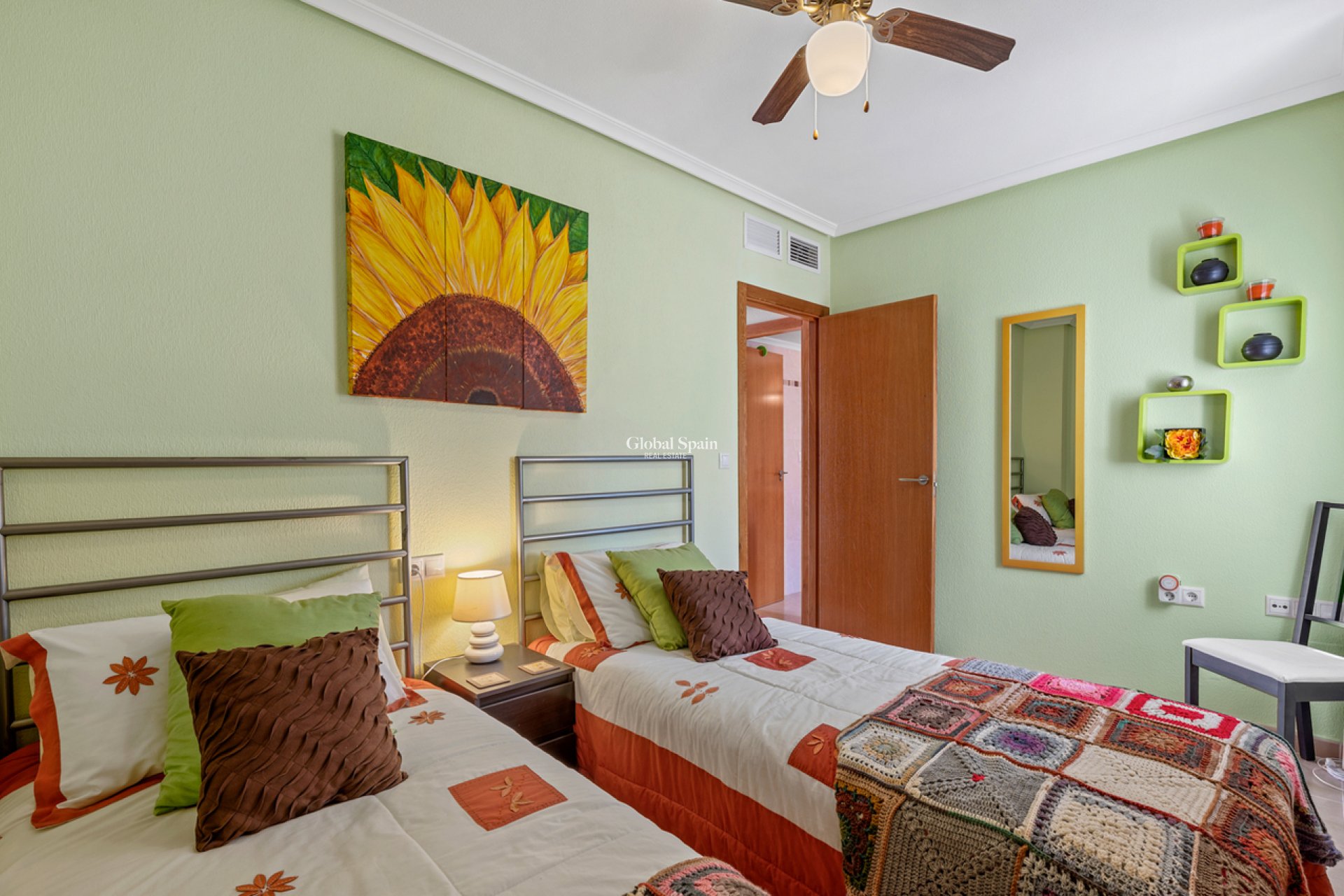 Wederverkoop - HUIS -
SAN MIGUEL DE SALINAS - Inland