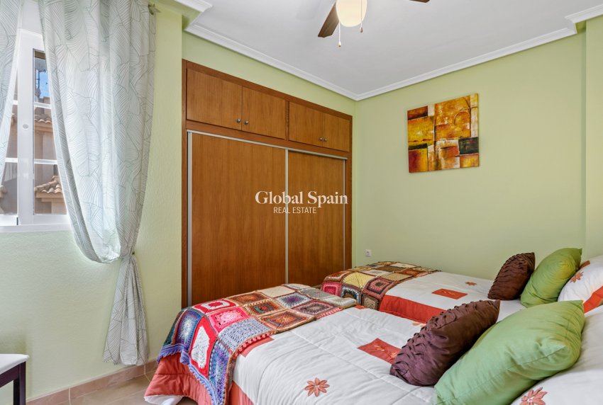 Wederverkoop - HUIS -
SAN MIGUEL DE SALINAS - Inland