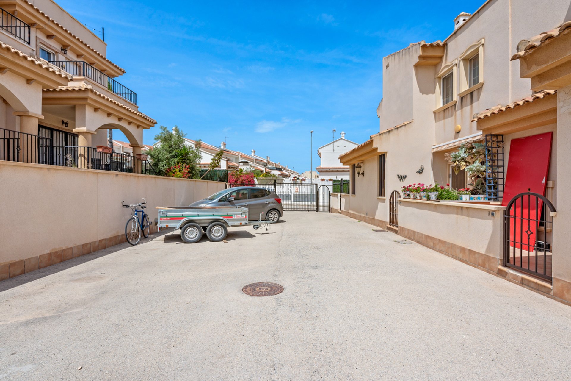 Wederverkoop - HUIS -
SAN MIGUEL DE SALINAS - Inland