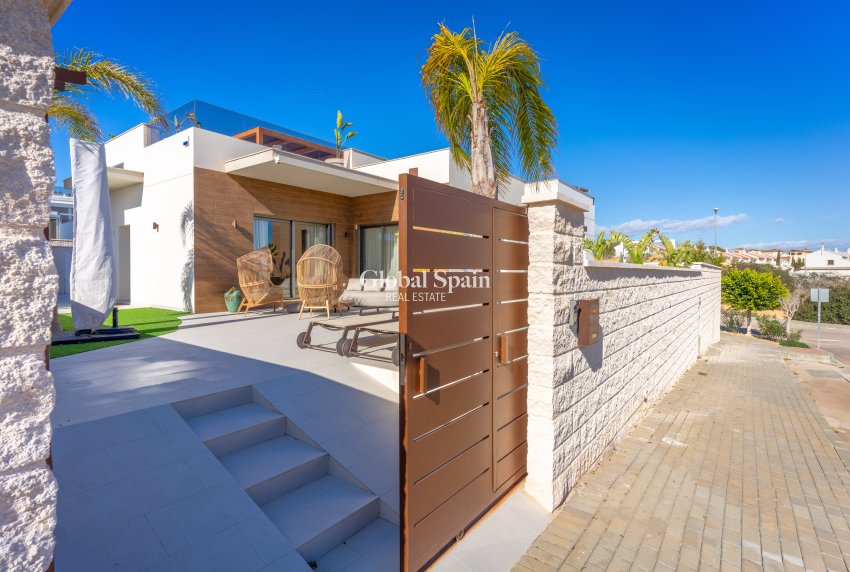 Wederverkoop - HUIS -
SAN MIGUEL DE SALINAS - San Miguel de Salinas