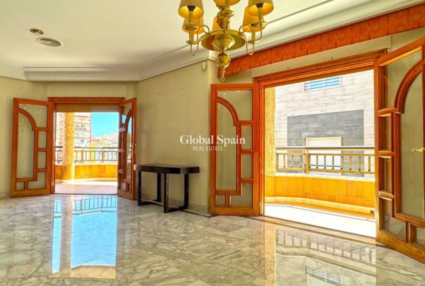 Wederverkoop - HUIS -
SAN PEDRO DEL PINATAR - Costa Calida