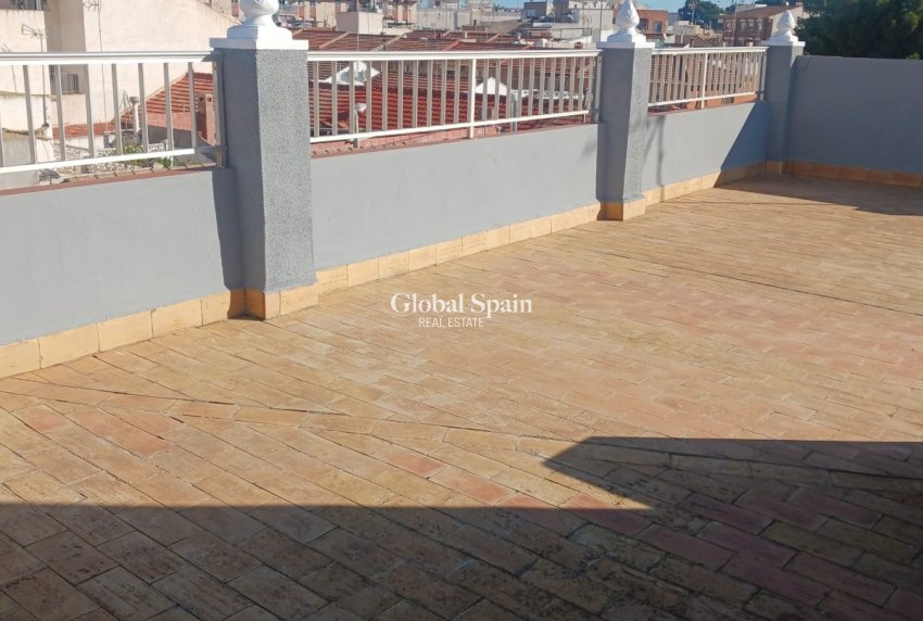 Wederverkoop - HUIS -
SAN PEDRO DEL PINATAR - Costa Calida