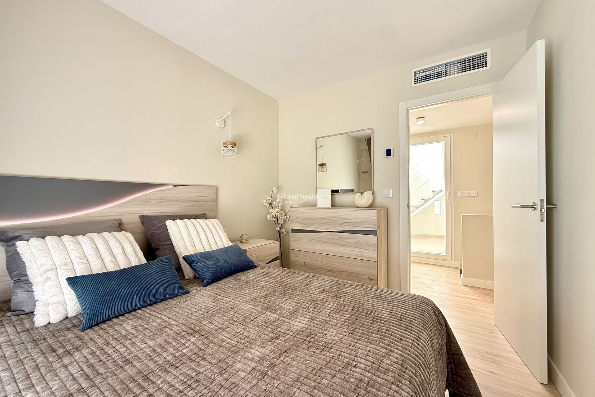 Wederverkoop - HUIS -
SAN PEDRO DEL PINATAR - Costa Calida